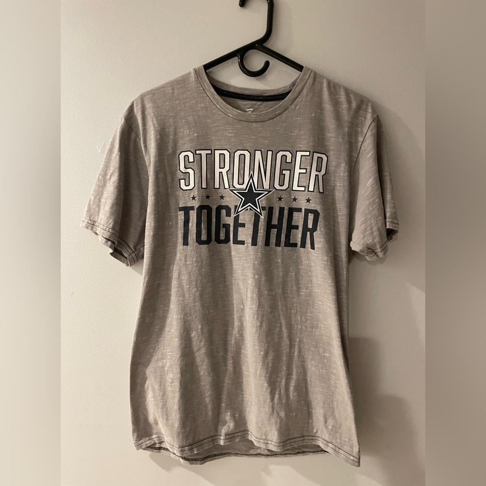 ' Dallas Cowboys Short Sleeve Tee Fanatics Gray 'Stronger Together size medium